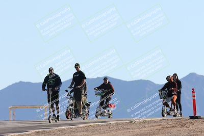 media/Dec-04-2025-Racers Edge (Thu) [[5ebc9f124d]]/1-Track Walk/